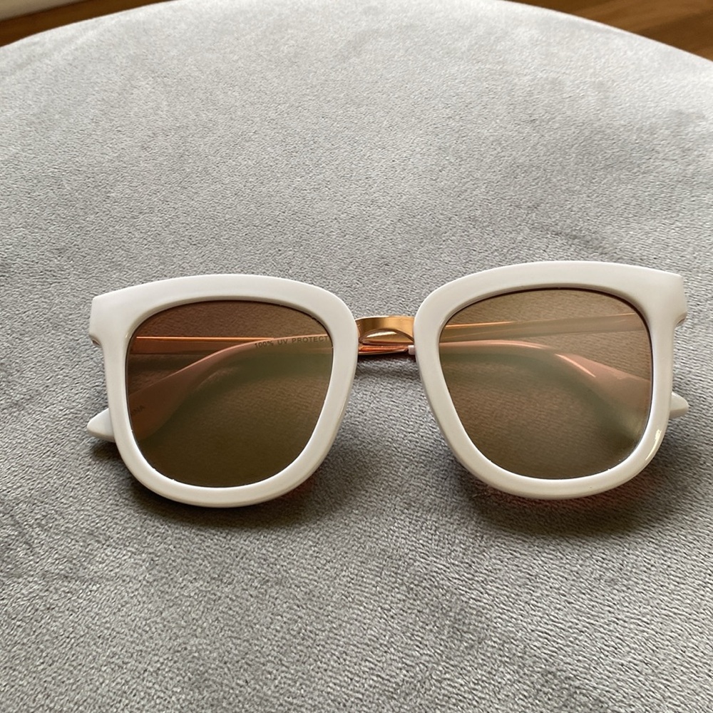 Sunglasses bundle! - Picture 2 of 5